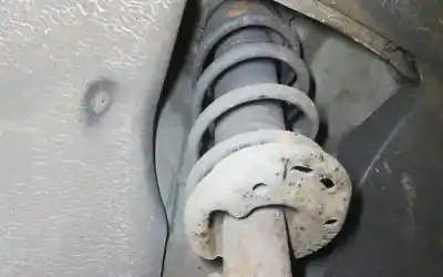 Автозапчасти б/у передний левый амортизатор за volkswagen passat variant (3c5) 1.9 tdi ссылки oem iam 