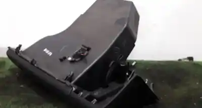 Peça sobressalente para automóvel em segunda mão porta luvas por mazda 3 (bk) 1.3 (bk14) referências oem iam   