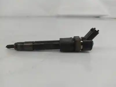 Pezzo di ricambio per auto di seconda mano Iniettore per RENAULT LAGUNA II (BG0/1_) 1.9 dCi Riferimenti OEM IAM 8200228528  