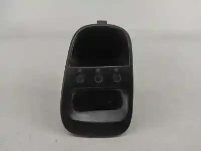 Pièce détachée automobile d'occasion HORLOGE pour HYUNDAI H-1 / STAREX (A1)  Références OEM IAM 945204A001  