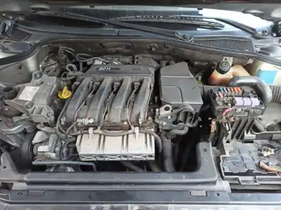 Peça sobressalente para automóvel em segunda mão MOTOR COMPLETO por RENAULT LAGUNA II GRANDTOUR (KG0/1_)  Referências OEM IAM K4M710  