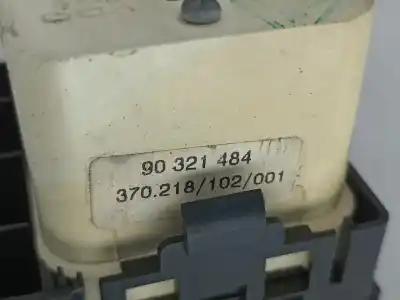 Автозапчастина б/у лічик километрів годинин для opel corsa a hatchback (s83) 1.2 n (f08. m08. f68. m68) посилання на oem iam 90321484  