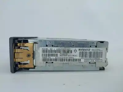 Pezzo di ricambio per auto di seconda mano impianto audio / radio cd per renault megane ii (bm0/1_, cm0/1_) 1.5 dci (bm0f bm0t bm2b cm0f cm0t) riferimenti oem iam 8200205833c  