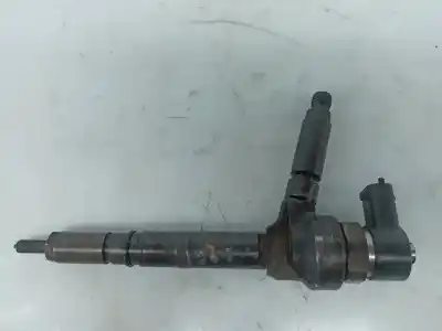 Pezzo di ricambio per auto di seconda mano Iniettore per OPEL ASTRA H GTC (A04) 1.7 CDTi (L08) Riferimenti OEM IAM 0445110175  