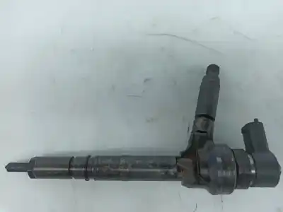 Pezzo di ricambio per auto di seconda mano Iniettore per OPEL ASTRA H GTC (A04) 1.7 CDTi (L08) Riferimenti OEM IAM 0445110175  