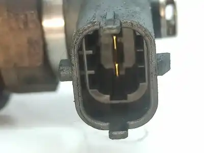 Pezzo di ricambio per auto di seconda mano iniettore per opel astra h gtc (a04) 1.7 cdti (l08) riferimenti oem iam 0445110175  