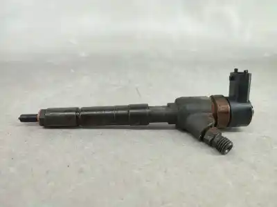 Second-hand car spare part Injector for OPEL CORSA C (X01) 1.3 CDTI (F08 F68) OEM IAM references 0445110083  