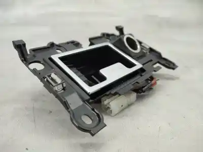 Peça sobressalente para automóvel em segunda mão cinzeiro por bmw 5 (e60) 525 d referências oem iam 7034087  