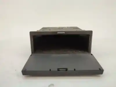 Pezzo di ricambio per auto di seconda mano portacenere per audi a4 b5 (8d2) 1.9 tdi riferimenti oem iam 8d0941561  