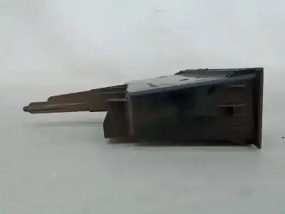 Автозапчастина б/у попільничка для peugeot 207/207+ (wa_, wc_) 1.4 hdi посилання на oem iam 9655072477  