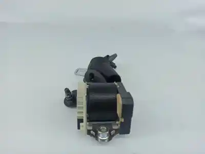 Second-hand car spare part front left seat belt for opel corsa c 1.3 16v cdti cat (z 13 dt / ln9) oem iam references 33040326  