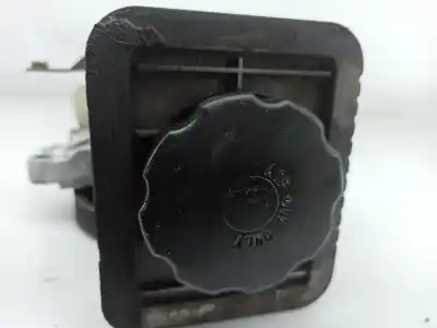 Second-hand car spare part steering pump for bmw 3 (e46) 330 d oem iam references 1095748 / sem poli  