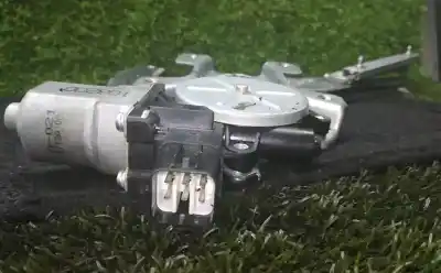 Автозапчастина б/у регулятор переднього правого скла для mitsubishi outlander ii (cw_w) 2.2 di-d 4wd посилання на oem iam 5713a086  