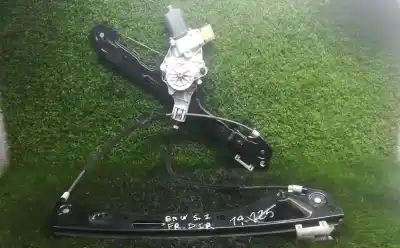 Peça sobressalente para automóvel em segunda mão elevador de vidros dianteiro direito por bmw 1 (e87) 120 d referências oem iam 