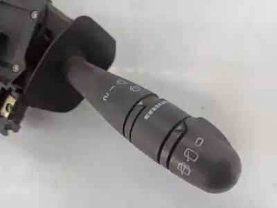 Автозапчастина б/у управління світлом для renault clio ii bb_, cb_ 1.2 bb0a. bb0f. bb10. bb1k. bb28. bb2d. bb2h. cb0a.... посилання на oem iam 7701045279  