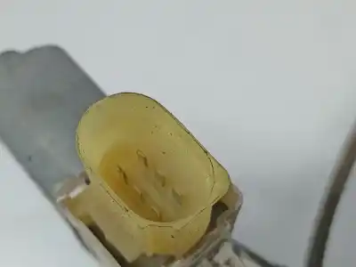 Second-hand car spare part passenger side right window regulator for bmw 1 (e87) 116 i oem iam references 70677965  