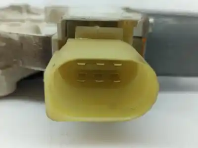 Second-hand car spare part passenger side right window regulator for bmw 1 (e87) 118 d oem iam references 6927028  