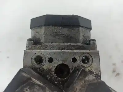 Peça sobressalente para automóvel em segunda mão abs por audi a8 (d2) 2.5 tdi referências oem iam 0273004213  