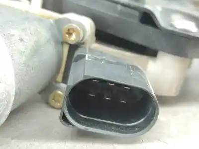 Second-hand car spare part passenger side right window regulator for bmw 5 (e60) 525 d oem iam references 7034352  