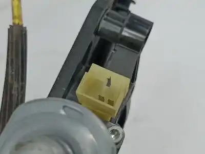 Автозапчастина б/у регулятор переднього правого скла для skoda octavia iii break (5e5) 1528 ak gasóleo 2015 5p посилання на oem iam 5e0837462  