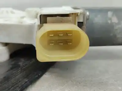 Second-hand car spare part passenger side right window regulator for bmw 3 (e90) 320 d oem iam references 6927028  