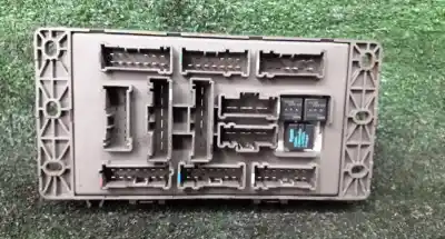 Peça sobressalente para automóvel em segunda mão caixa de fusíveis e relés por mini mini (r50, r53) 3243 l gasolina 2003 3p referências oem iam 025321170503  