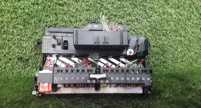 Second-hand car spare part fuse box unit for bmw x3 (e83) 2.0 d oem iam references 8364542  