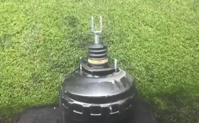 Peça sobressalente para automóvel em segunda mão servo freio por bmw 3 (e90) 318 d referências oem iam 29675945004  