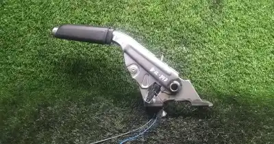 Pièce détachée automobile d'occasion levier de frein a main pour ford focus ii (da_, hcp, dp) 1.8 tdci références oem iam   