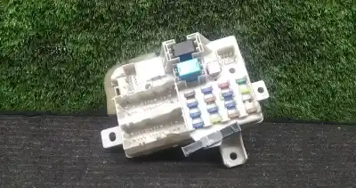 Peça sobressalente para automóvel em segunda mão caixa de fusíveis e relés por mazda 6 hatchback (gg) 2.0 (gges) referências oem iam 
