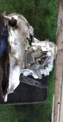 Pezzo di ricambio per auto di seconda mano riduttore per toyota corolla compact (_e10_) 1.3 xli 16v (ee101) riferimenti oem iam f13c374  