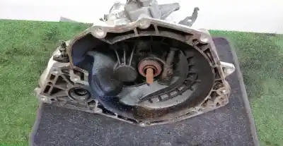 Pezzo di ricambio per auto di seconda mano riduttore per toyota corolla compact (_e10_) 1.3 xli 16v (ee101) riferimenti oem iam f13c374  