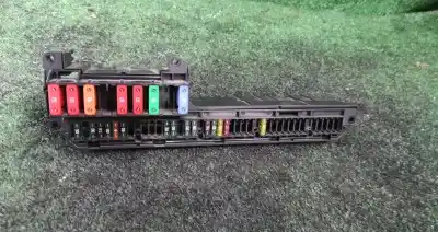 Second-hand car spare part fuse box unit for bmw 5 touring (e61) 525 d oem iam references 