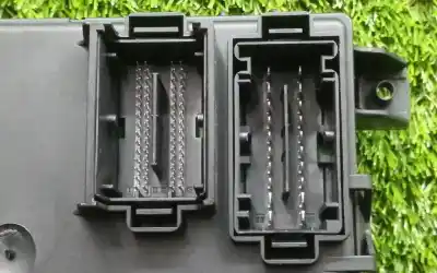 Автозапчасти б/у блок реле/предохранителей за opel corsa d (s07) 1.3 cdti (l08 l68) ссылки oem iam 13142241  