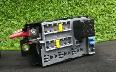 Peça sobressalente para automóvel em segunda mão caixa de fusíveis e relés por opel corsa d (s07) 1.3 cdti (l08 l68) referências oem iam pa6gb20gf10  