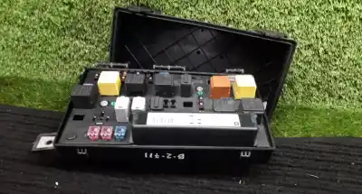 Second-hand car spare part fuse box unit for opel astra h gtc (a04) 1.7 cdti (l08) oem iam references 015349211  