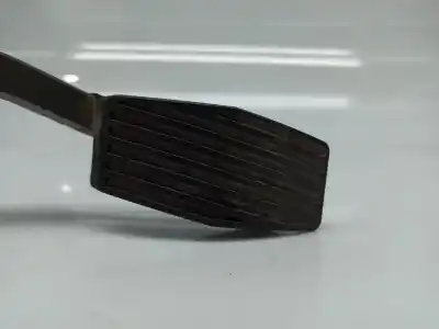 Second-hand car spare part accelerator pedal for opel corsa d (s07) 1.3 cdti (l08 l68) oem iam references 28808a  