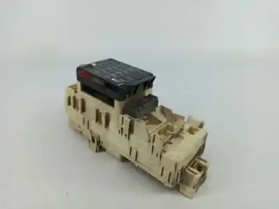 Second-hand car spare part fuse box unit for mazda mx-3 (ec) gasolina 1992 3p oem iam references 012b05a  