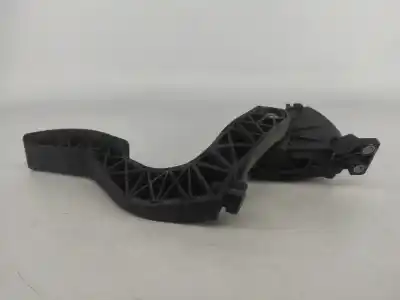 Second-hand car spare part accelerator pedal for audi a4 b6 avant (8e5) 2.5 tdi oem iam references 8ei723523b  