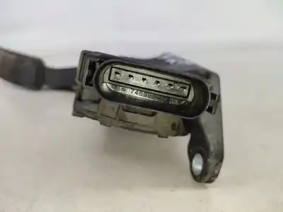 Second-hand car spare part accelerator pedal for ford fiesta vi (cb1, ccn) 1.6 tdci oem iam references 8v219f836aa  