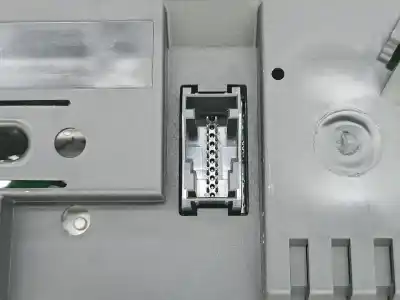 Second-hand car spare part dashboard for bmw 1 (e81) 118 d oem iam references 9220949  