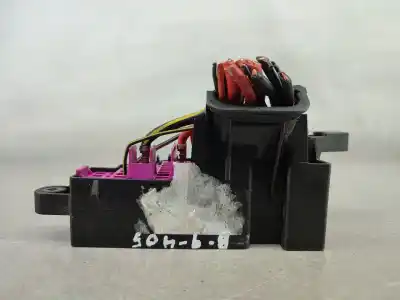 Second-hand car spare part fuse box unit for seat leon (1p1) 1.9 tdi oem iam references   