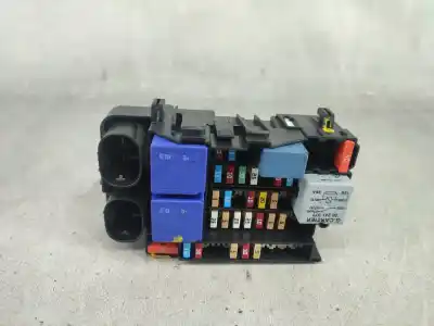 Peça sobressalente para automóvel em segunda mão caixa de fusíveis e relés por renault fluence (l30_) z.e. elétrico 2013 4p referências oem iam 18013301e