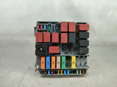 Second-hand car spare part fuse box unit for fiat 500 (312_) 1.2 (312axa1a) oem iam references 51781452