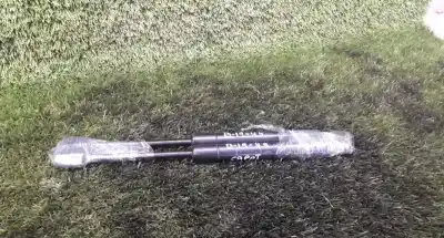 Peça sobressalente para automóvel em segunda mão amortecedor do capô por bmw x3 (e83) 2.0 d referências oem iam 