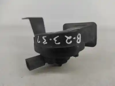 Автозапчастина б/у ріг для audi a4 b7 (8ec) 2.0 tdi 16v посилання на oem iam 7d0951223  