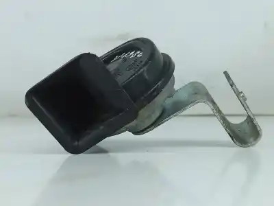 Автозапчасти б/у рог за bmw 1 (e87) 118 d ссылки oem iam 703881157