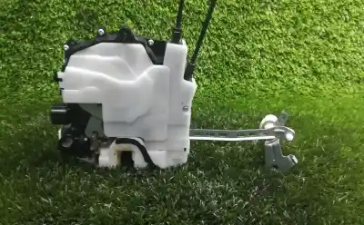 Автозапчасти б/у замок передней правой двери за mitsubishi outlander ii (cw_w) 2.2 di-d 4wd ссылки oem iam   