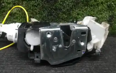 Автозапчасти б/у замок передней правой двери за volkswagen passat variant (3c5) 1.9 tdi ссылки oem iam 2207205835  