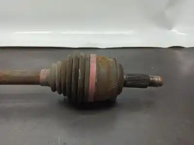 Second-hand car spare part front right transmission for opel corsa c (x01) 1.2 twinport (f08 f68) oem iam references   